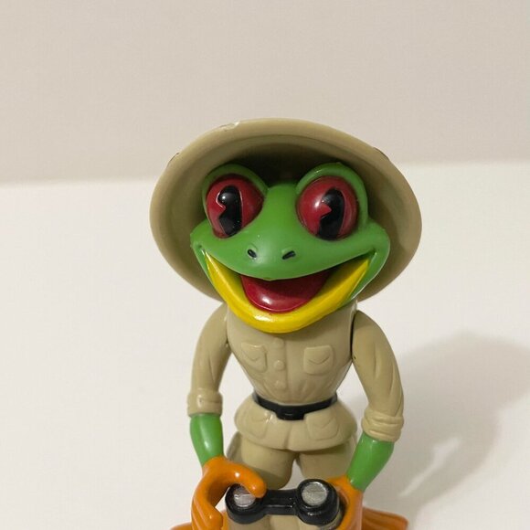 Rainforest Cafe Cha Cha Tree Frog PVC 3" Figure with Safari Outfit & Binoculars - Picture 2 of 11